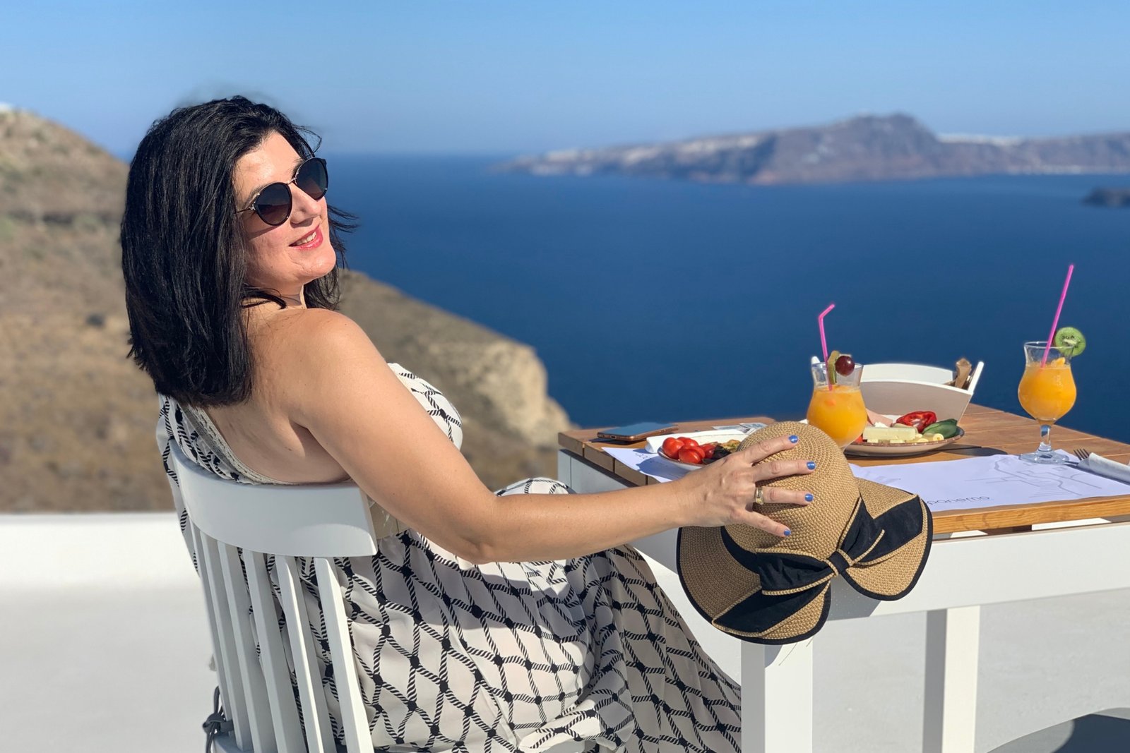 Ρομαντική Διαμονή στο Apanemo Hotel στη Σαντορίνη 9 Ρομαντική Διαμονή στο Apanemo Hotel στη Σαντορίνη