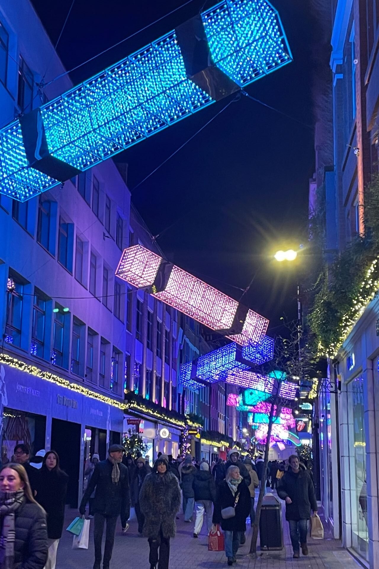 Ταξίδι στο Λονδίνο τα Χριστούγεννα - Carnaby Street 